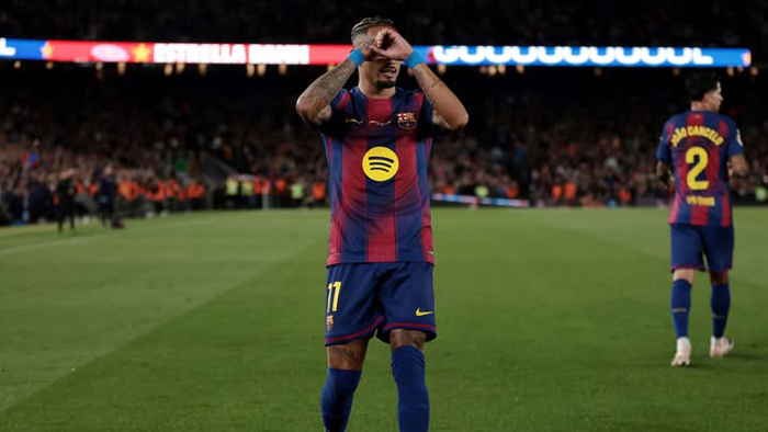 La liga. Rafinya dubl qayd etgan bahsda «Barselona» «Betis»ni mag‘lub etdi (videosharh)
