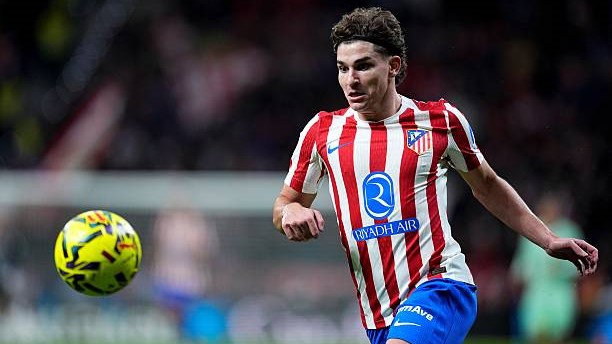 RadioMARCA: «Barselona» Xulian Alvares transferini moliyalashtira olmaydi, futbolchi «PSJ» variantini ma’qul ko‘rmoqda