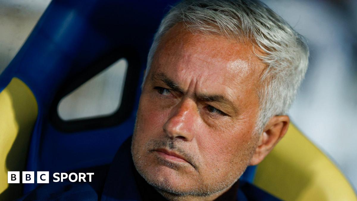 Jose Mourinyu 'Benfika' bilan mag'lubiyatsiz mavsumni tamomladi