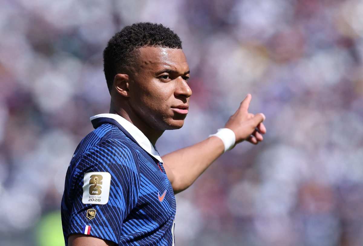 Kilian Mbappe Usman Dembeleni himoya qildi: "U biz uchun juda muhim futbolchi".