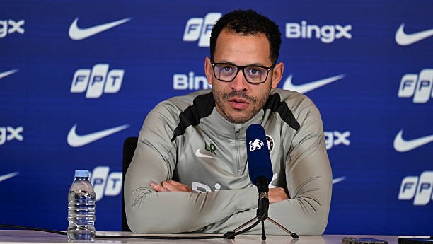 Rosenyor «Parij»ni boshqaradi