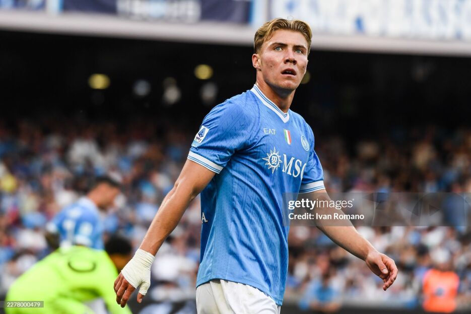 "Napoli" Rasmus Xeylundni "Manchester Yunayted"dan sotib olganini e'lon qildi