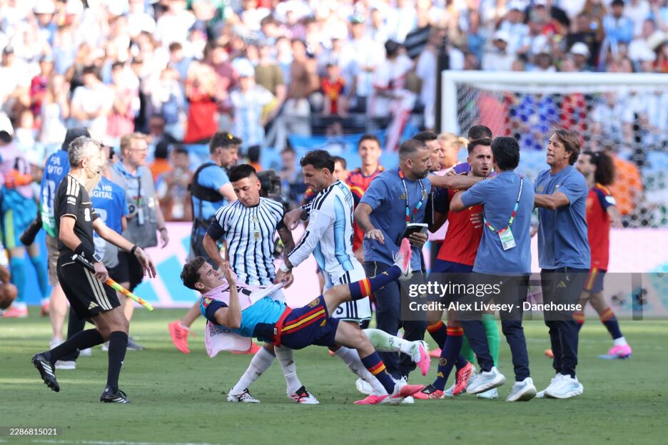 FIFA JCh-2026 finalidan keyin Paredes, Molina va Ayyalaning xatti-harakatlarini tekshirmoqda