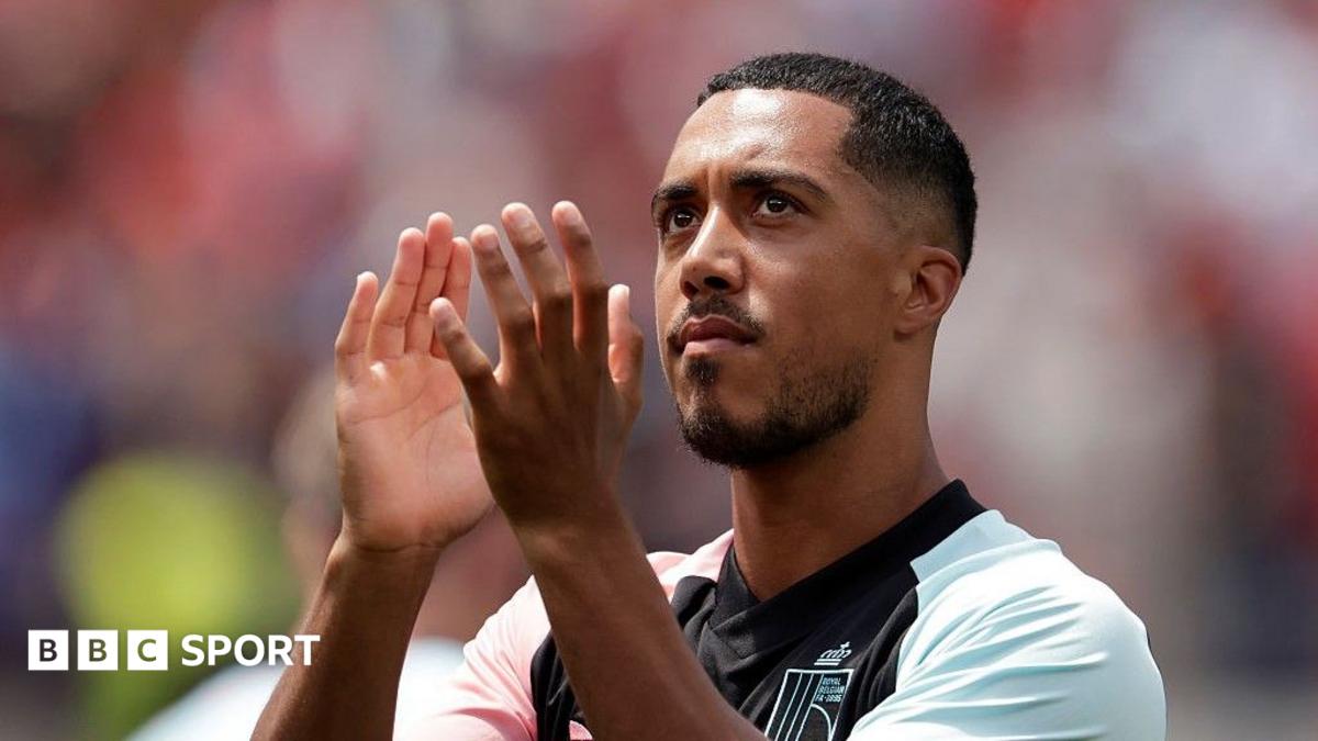 Manchester Yunayted 'Aston Villa' yarim himoyachisi bilan kelishuvga yaqinlashmoqda