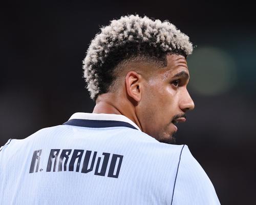 Liverpul Ronald Araukho bilan ijaraga kelishdi