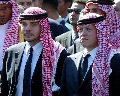 FIFA 'qoraqor' bilan Infantino'ni qayta saylashni talab qilmoqda