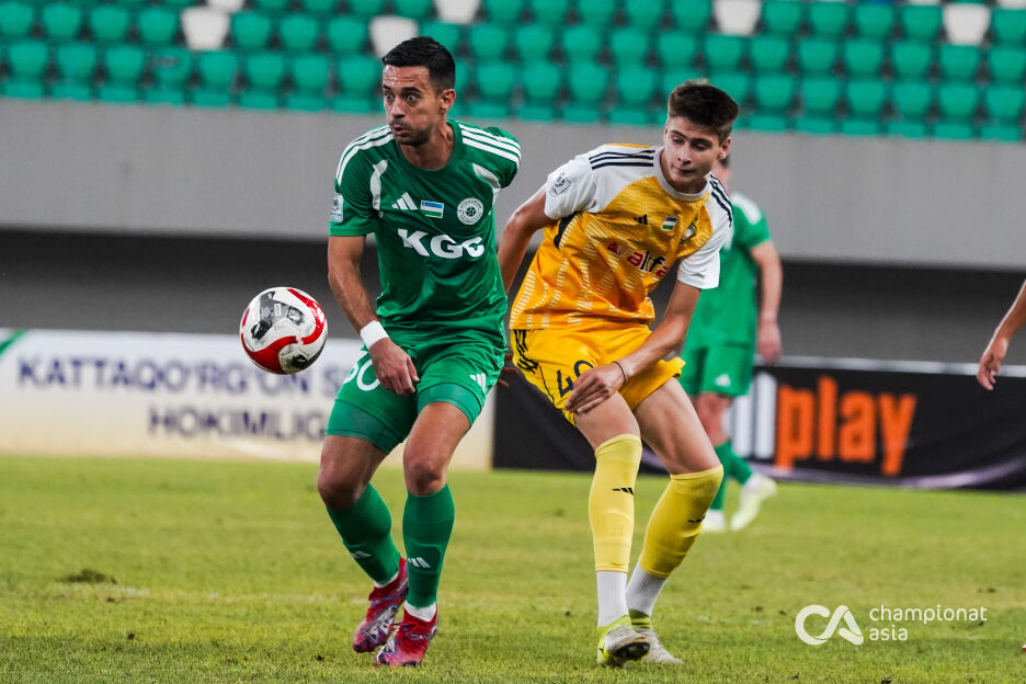 Qiz bola futbolni qanday rasmga oladi? "Kattaqoʻrgʻon" "Paxtakor farm"ni magʻlub etgan oʻyindan GALEREYa