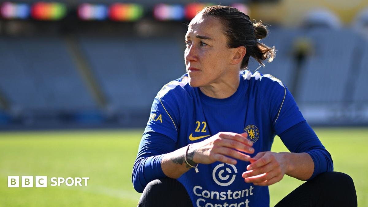 Women's Super League: Lucy Bronze Chelsi'da qolish sabablarini tushuntirdi