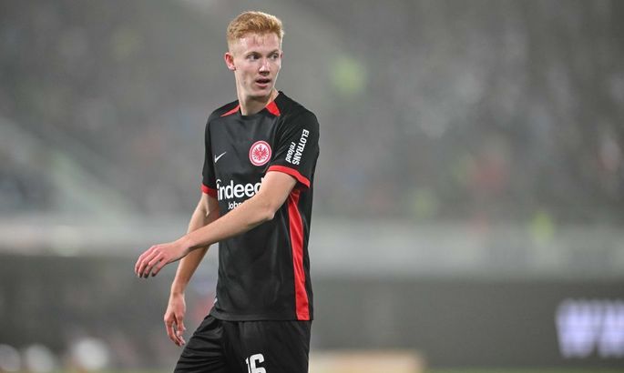 «Fulxem» Larsson transferi bo‘yicha 25 million yevroga kelishuvga erishdi