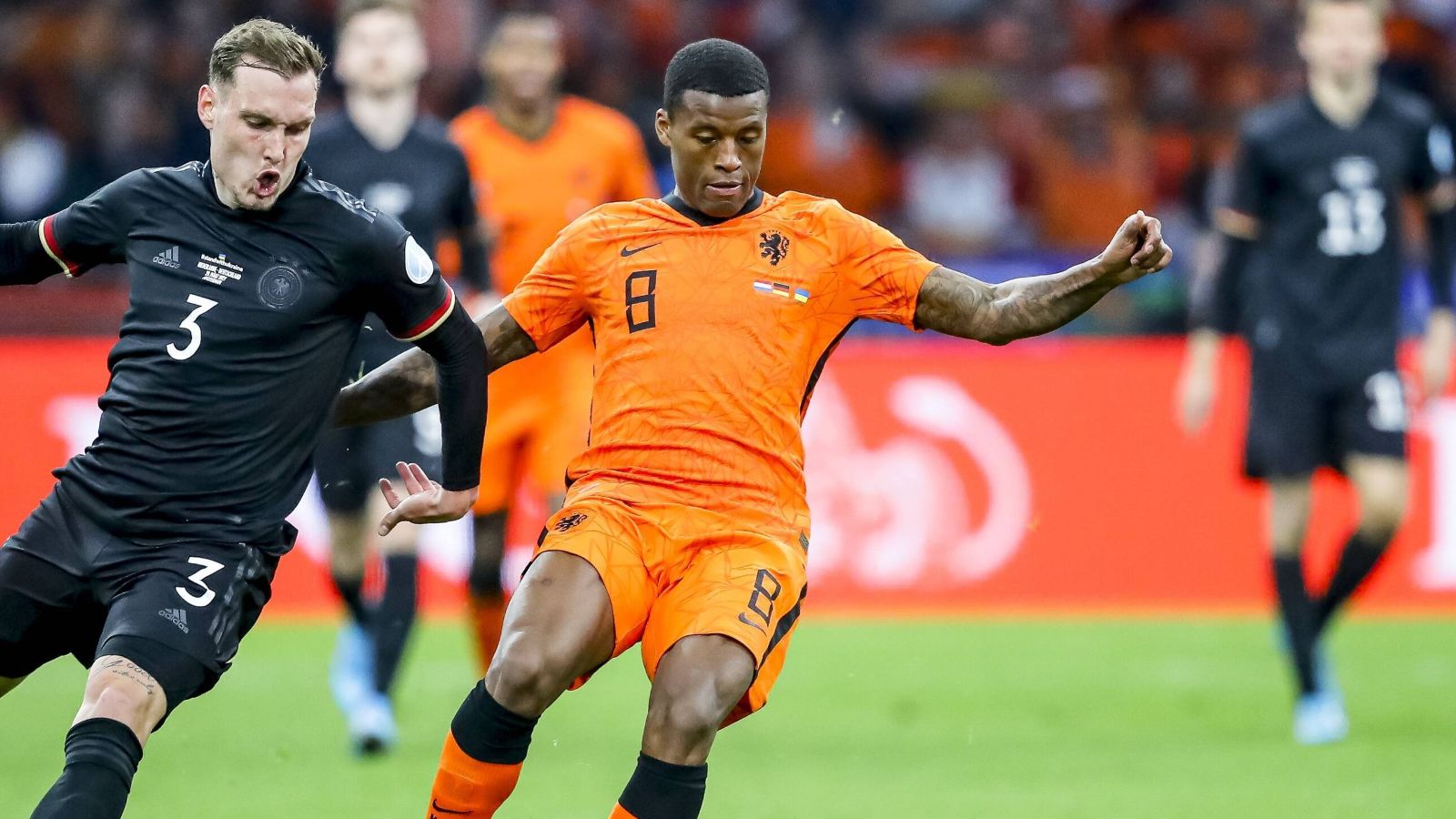 Chelsi Wijnaldum bilan transfer bo'yicha qaror qabul qildi