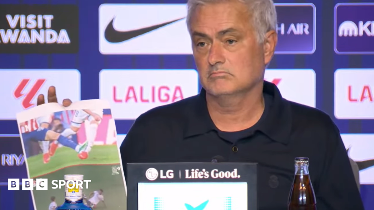 Jose Mourinyu: "Atletiko" murabbiyi hakamlar haqidagi shikoyatlarga javob berdi