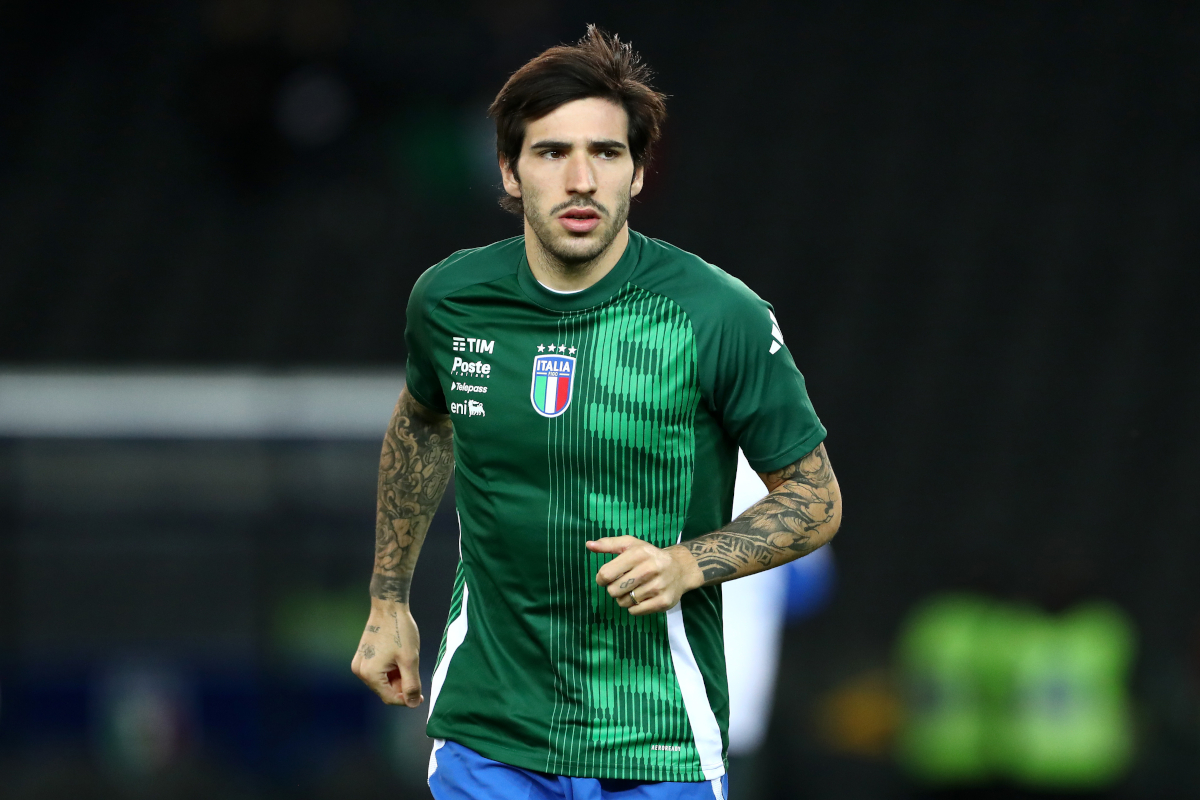 Тонали ъНюкаслъга ўтгач, биринчи ҳафталарда ғашланди